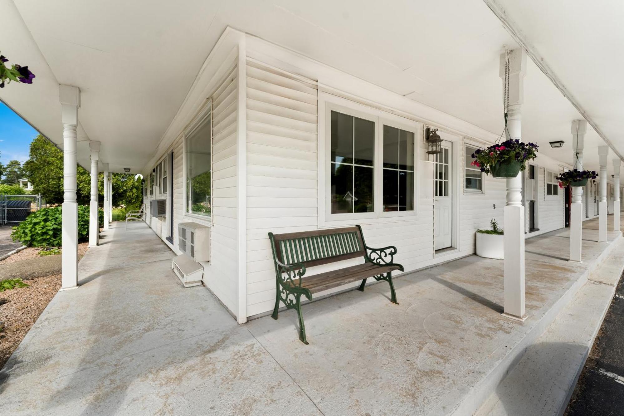 Americas Best Value Inn Stonington Mystic Luaran gambar